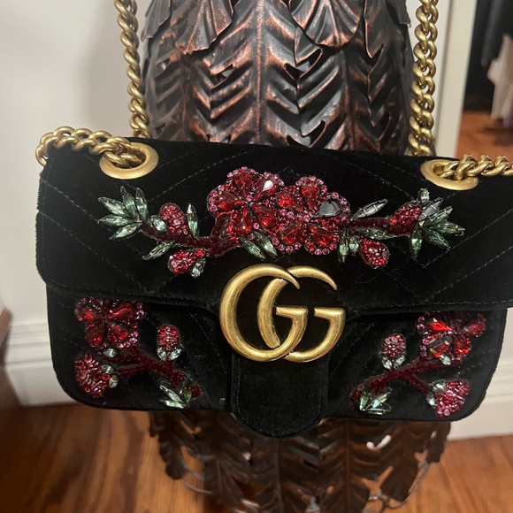 Gucci Black Velvet crystal flower marmont evening bag cross body stunning! - Picture 3 of 8